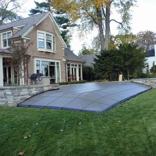 Hinspergers - Aqua Master 16 X 32 Rectangle With Center End Step Solid Safety Cover, Blue 7 Hinspergers - Aqua Master 16 X 32 Rectangle With Center End Step Solid Safety Cover, Blue - Image 5