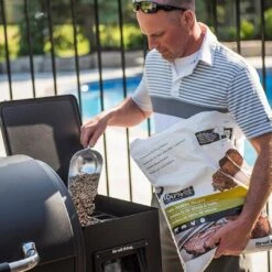 Broil King - Regal Pellet 500 Smoker And Grill -Clean Pool Supply Regal Pellet 500 Smoker and Grill 7
